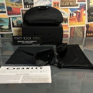 Oakley Holbrook TI - Prizm Polarized Black Lens Black Frame